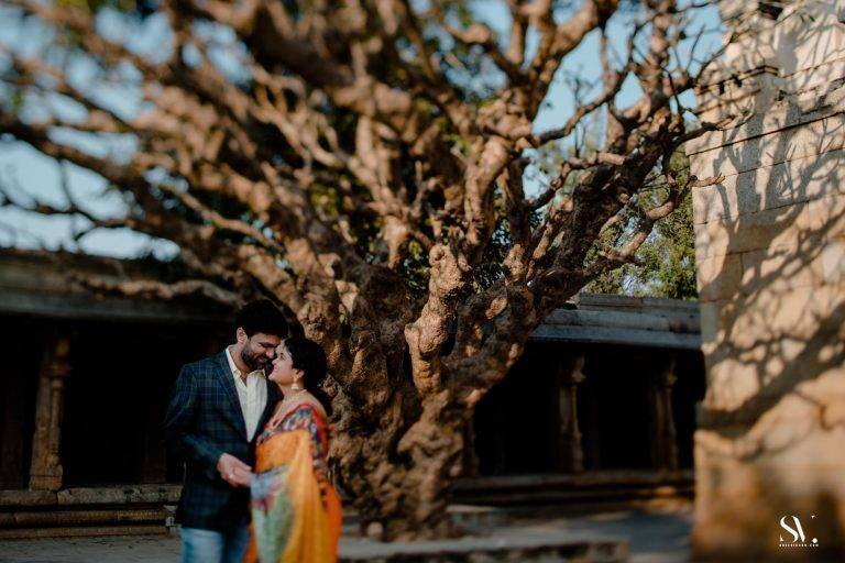 Sravanti & Harinath | Pre Wedding Lepakshi Nandi Temple | Bangalore - photograph 12