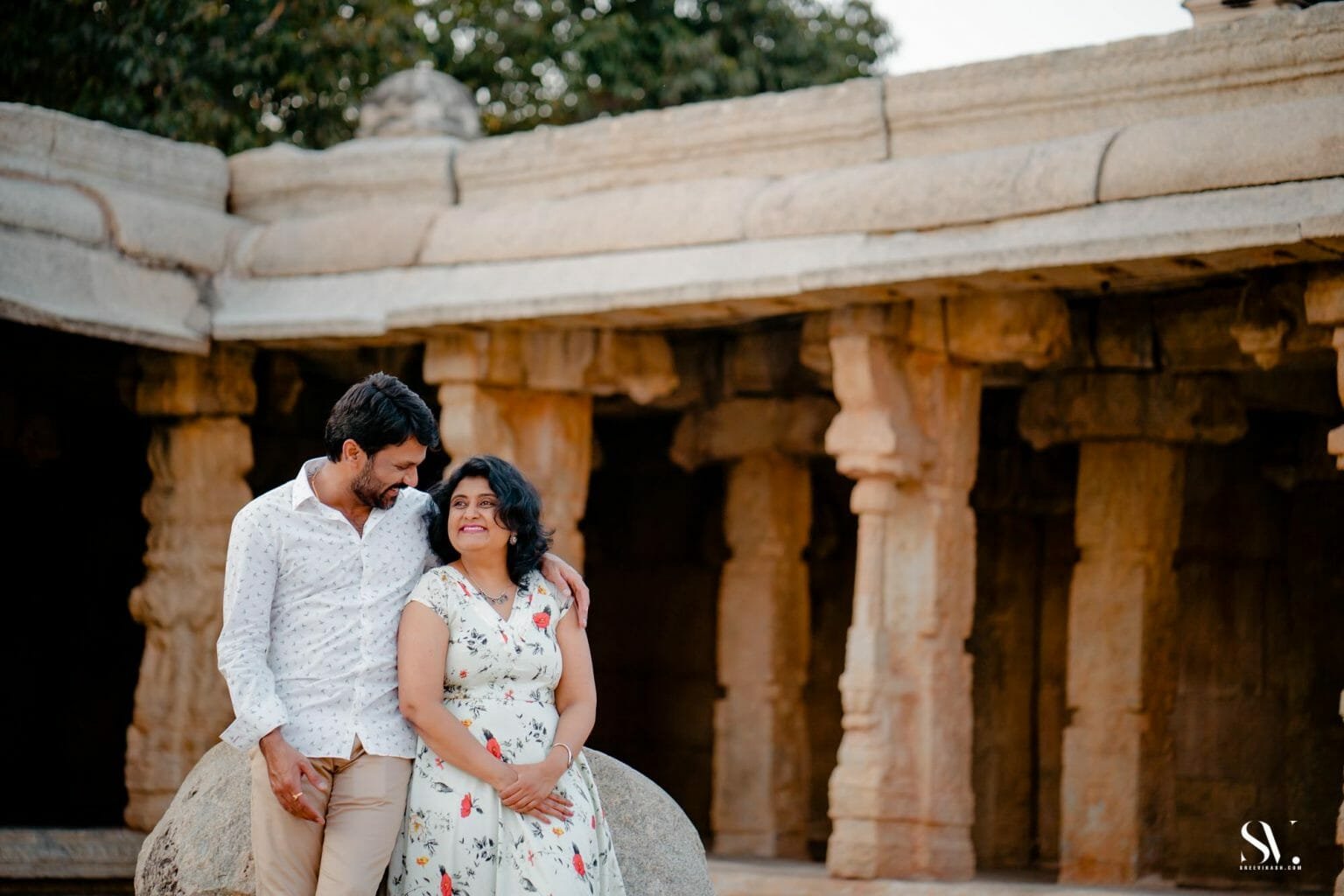 Pre wedding photography temple bangalore