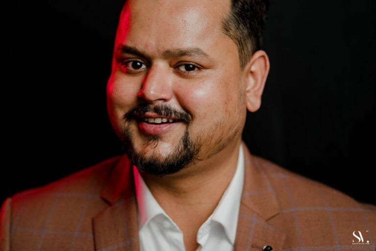 Headshots and Personal Branding Portraits for LinkedIn, Corporate Bangalore India - photograph 3